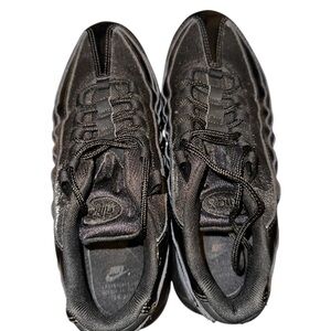 Nike Men Air Max 95 Triple Black